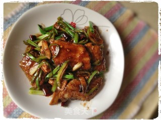 糖醋带鱼 －－－ 酸溜溜，甜丝丝，辣滋滋，好吃营养又下饭的做法