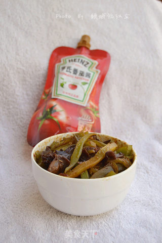 茄汁木耳莴笋丝的做法