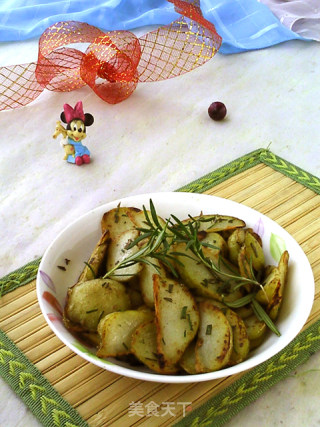 迷迭香煎小土豆的做法