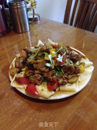 美味大盘鸡与皮带面的做法