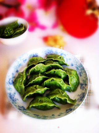 鸡蛋虾皮翡翠饺子的做法