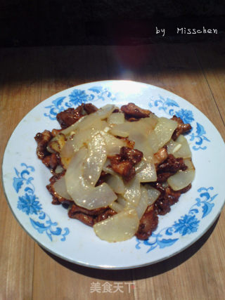 老黄瓜炒肉的做法