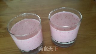 春日版草莓奶昔的做法