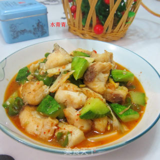 嫩南瓜煮鱼的做法