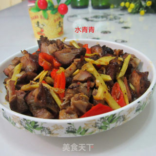 爆炒腊鸡腿肉的做法
