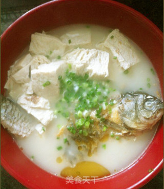 鲫鱼豆腐汤--夏天滋润汤的做法