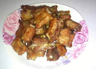 孜然蒜蓉烤排骨的做法