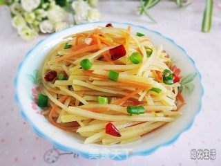 百吃不厌的家常菜——酸辣土豆丝