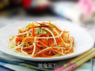 胡萝卜炒银芽的做法