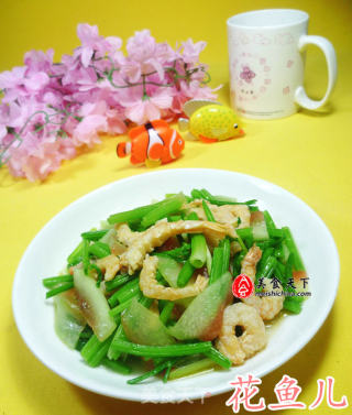 开洋芹菜炒西瓜皮的做法
