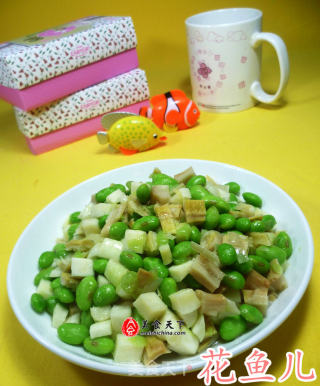 羊尾笋茭白炒毛豆的做法