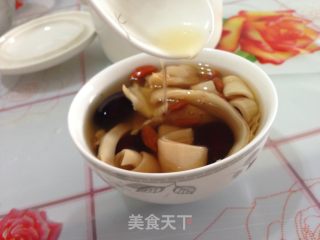雪梨炖鱼胶的做法