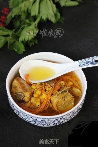 这种鲜香你尝试过么——虫草菇排骨汤的做法