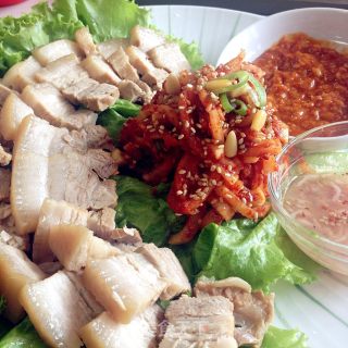 正宗韩国菜包肉보쌈的做法