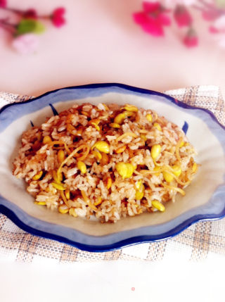 黄豆芽炒饭的做法