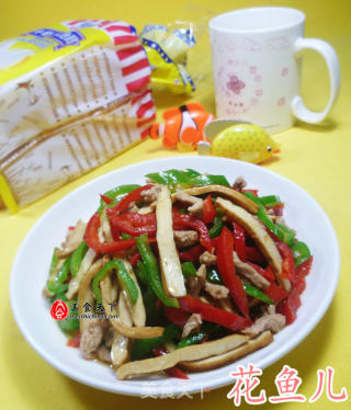 里脊肉香干炒双椒的做法