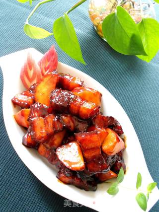 桃子红烧肉的做法