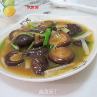 芹菜大蒜烧香菇的做法