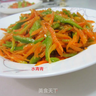 青椒红萝卜丝的做法