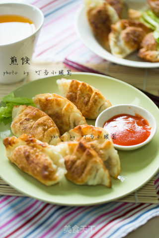蒜香煎饺的做法