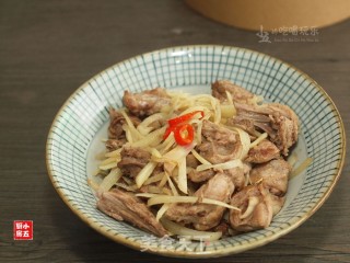 子姜焖鸭：开胃下饭的时令家常菜的做法