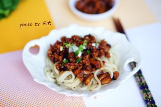 香菇肉酱面的做法