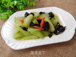 黑木耳炒丝瓜的做法