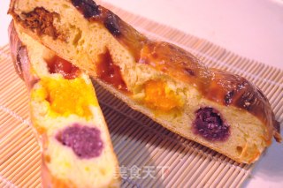 四味鲜香面包的做法