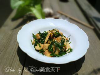 虾卷炒韭菜的做法