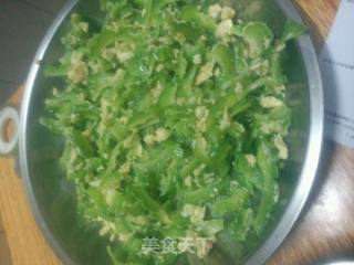 苦瓜炒蛋的做法