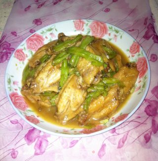 中翅焖豆角的做法