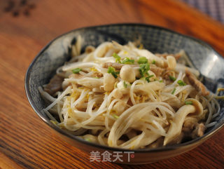 豆芽鲜鲜菇肉丝的做法