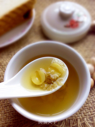 莲子菊花炖冰糖的做法