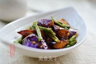 【鱼香茄子烧豆角】的做法