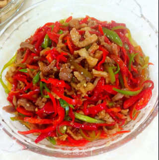彩椒炒肉丝的做法