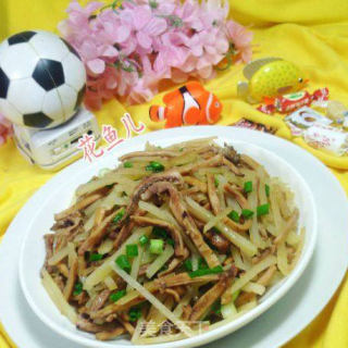 土豆炒鱿鱼鲞的做法