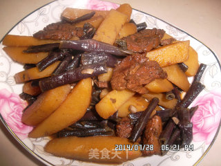 土豆炖紫豆角的做法
