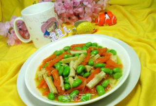 羊尾笋胡萝卜炒毛豆的做法