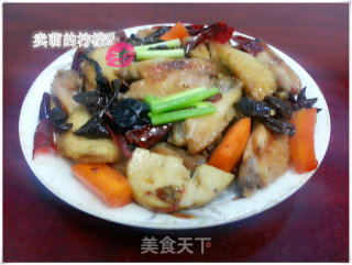 怎样做健康排毒养颜的干锅野味鸡翅