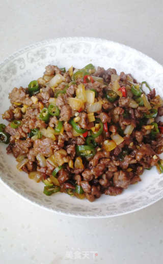 小炒牛肉丁的做法