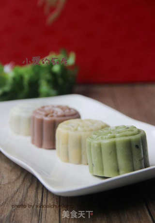 四色枣泥冰皮月饼