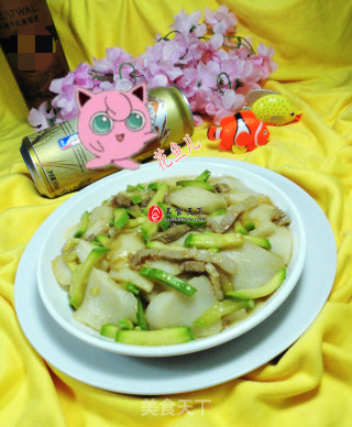 肉丝西葫芦炒年糕的做法