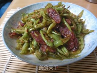 四季豆炒腊肠的做法