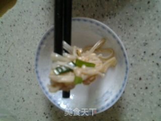 辣椒油金针菇的做法