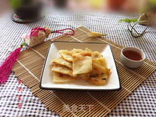 椒盐榨菜葱油饼的做法