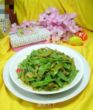 榨菜炒扁豆的做法