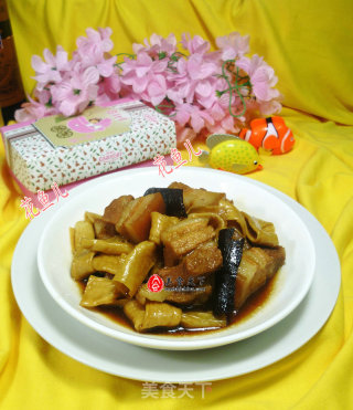 豆结烧五花肉的做法