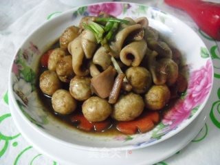 鱿鱼烧鹌鹑蛋的做法