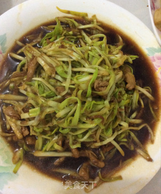 蒜黄肉丝的做法