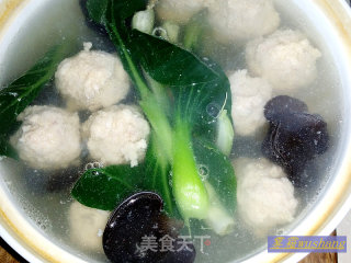 木耳青菜肉丸汤的做法